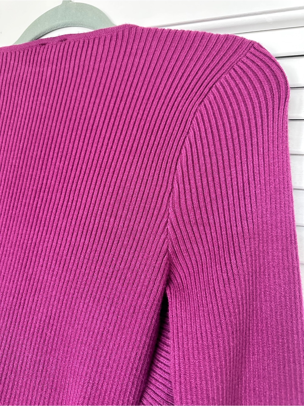 Abercrombie & Fitch Ribbed Magenta/Berry Long Sleeve Bodysuit Size L - Picture 8 of 16